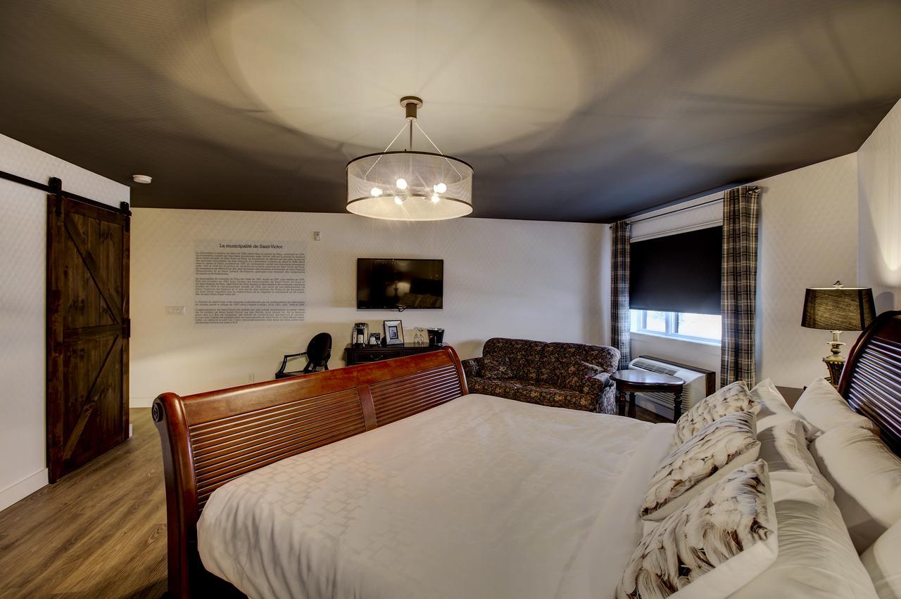 Hotel Historique Et Manoir Route 66 Saint-Victor Kültér fotó